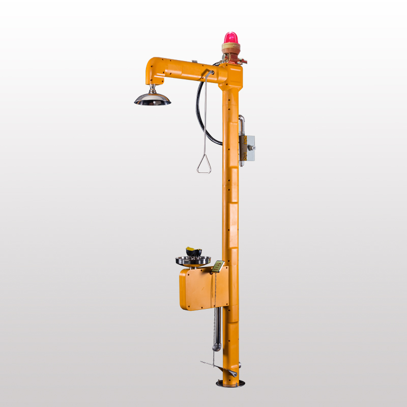 <strong>电伴热洗眼器</strong>